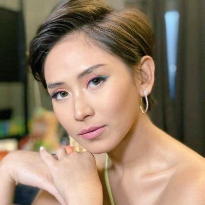 Read the latest blind item on Fashion PULIS: Reason to Go .
